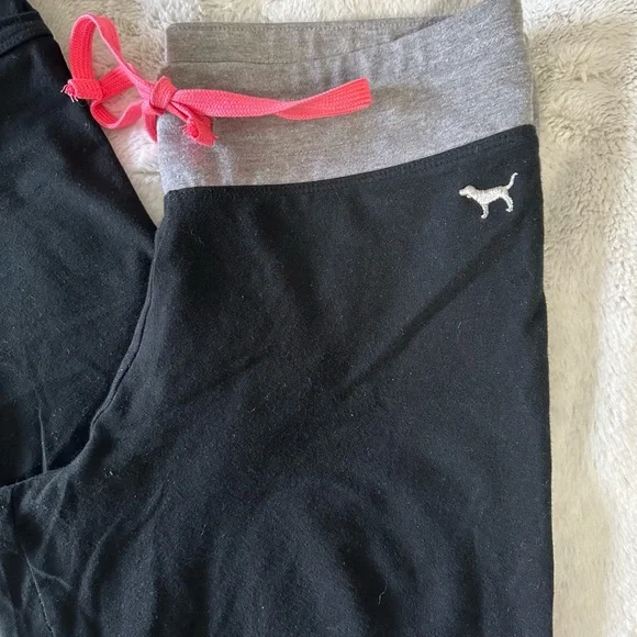 Victoria’s Secret Pink - Black Leggings - Picture 4 of 7